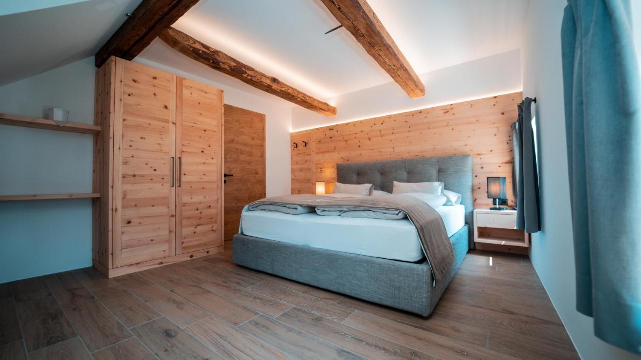 Apartments, Guest House & Historic Chalet Neuhaus San Sigismondo Bagian luar foto