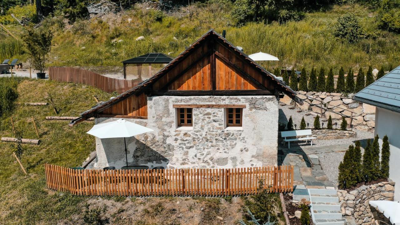 Apartments, Guest House & Historic Chalet Neuhaus San Sigismondo Bagian luar foto