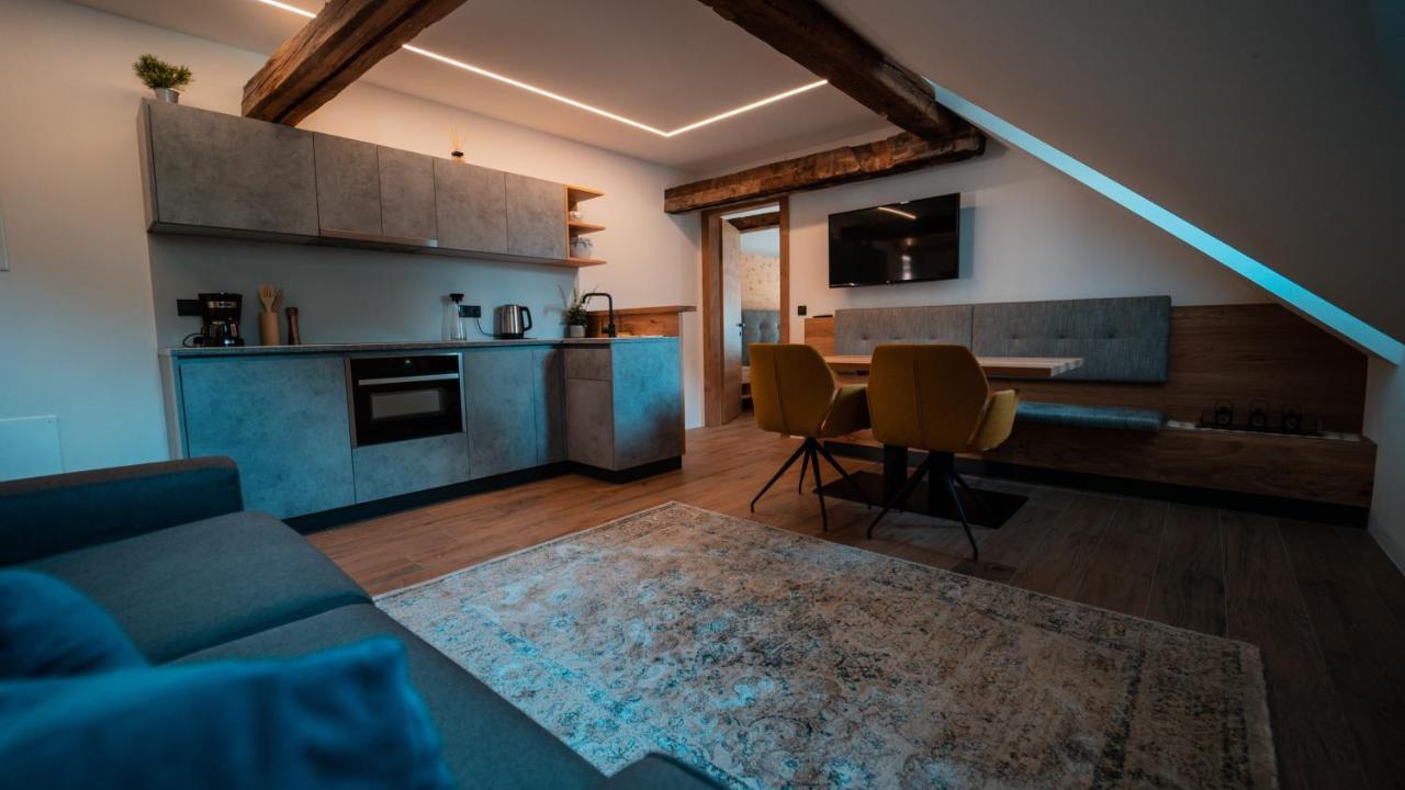 Apartments, Guest House & Historic Chalet Neuhaus San Sigismondo Bagian luar foto